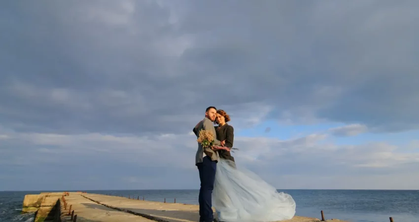 sesja ślubna nad morzem